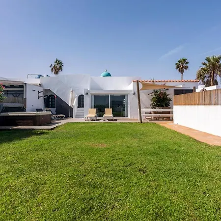 Casa Helen Villa *